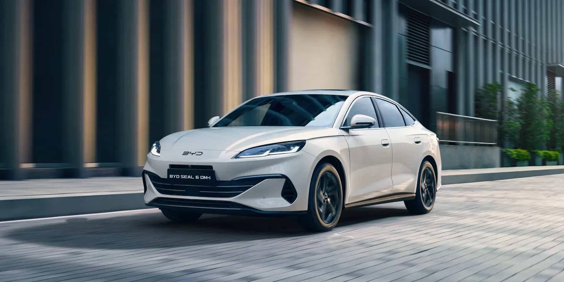 BYD SEAL 6 DM-i