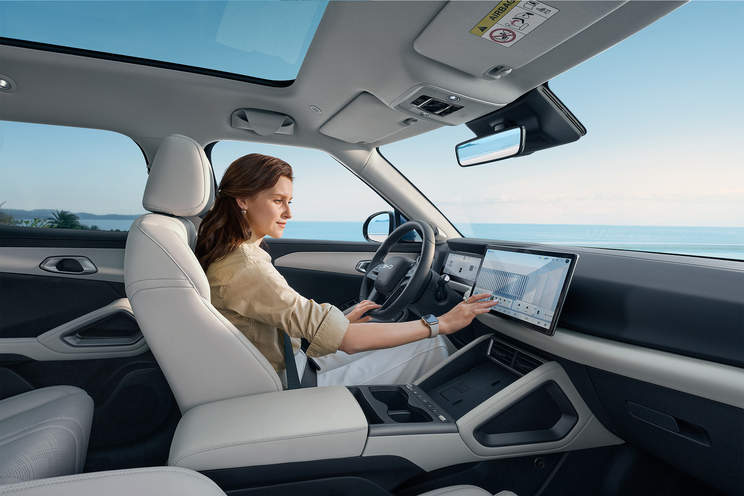 BYD Atto 2 dmi wnetrze